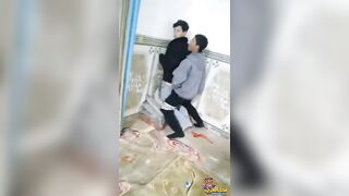 سكس سالب عراقي نيك خلفي وصاحبهم التالت بيصورهم | xnxx gay